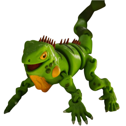 Articulated Iguana Figurine – 3D Printed Flexible Reptile Model for Painting, Collecting & Desk Display – 3D Printed in Canada