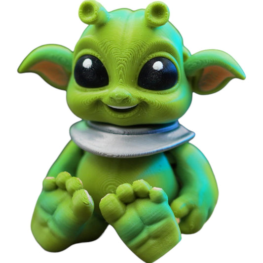 Articulated Baby Alien Figurine – Cute Sci-Fi Fidget Desk Pet for Teens & Adults, Posable Alien Collectible, Print-in-Place Model – 3D Printed in Canada