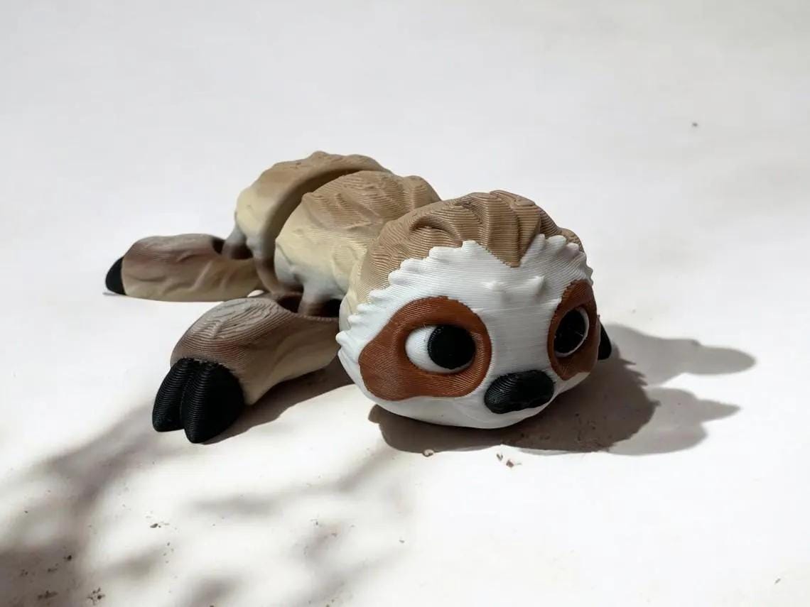 Articulating Sloth Fidget – 3D Printed Poseable Sloth Figurine – Fun and Flexible Desk Toy | Cute Collectible Fidget Toy