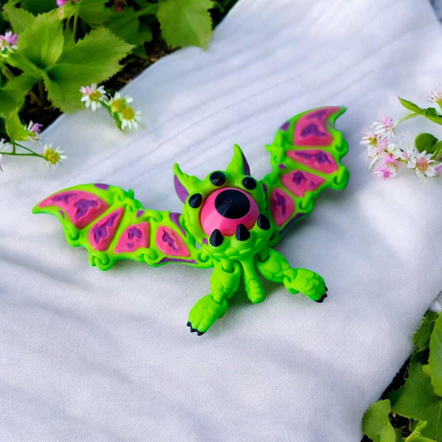 Flexi-Bat-Cyclops – 3D Printed Poseable Bat-Cyclops Figurine – Fun and Quirky Collectible Desk Toy | Flexible Monster Figure