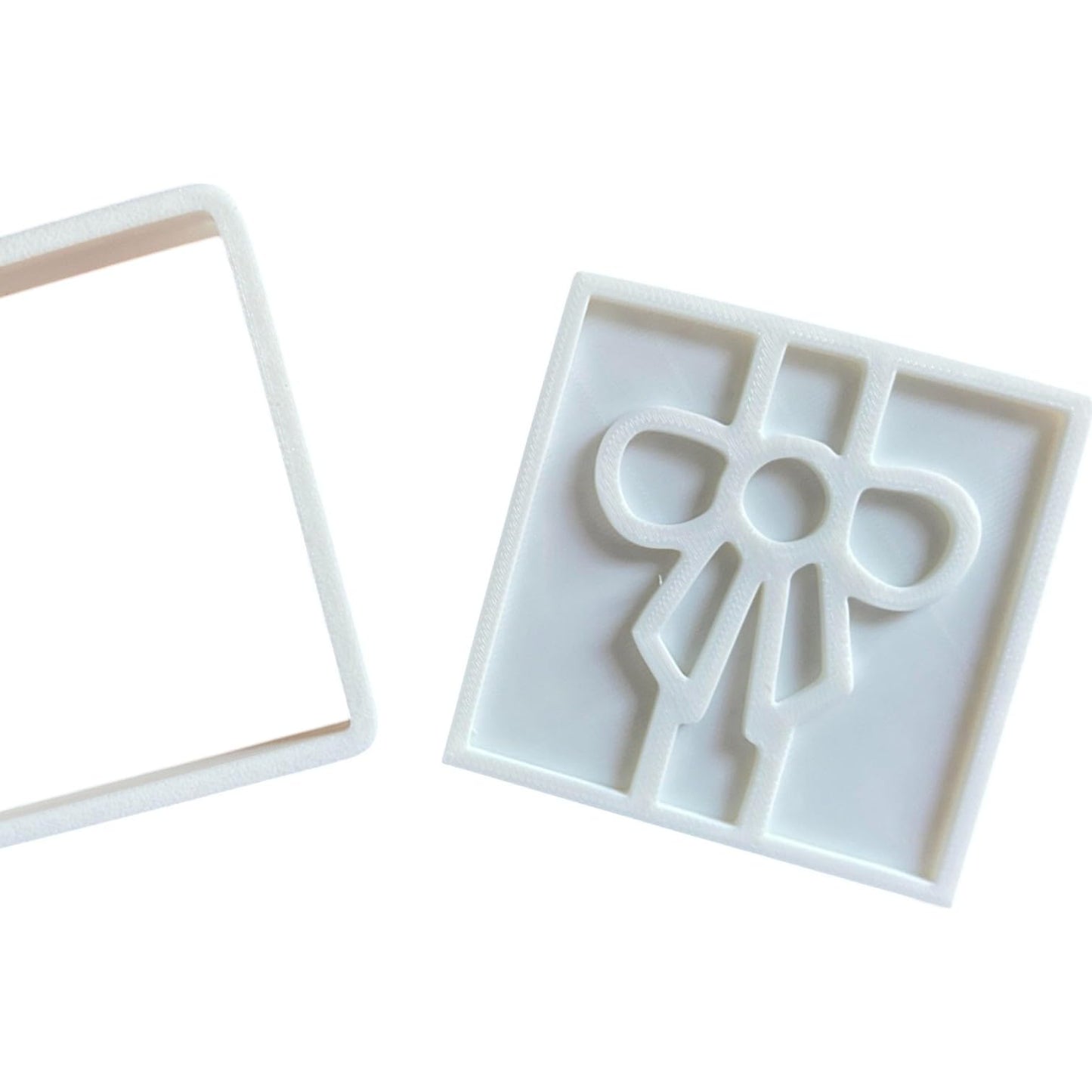 Christmas Present Bow Cookie Cutter Set (3" 4" 5") – Edible Gift Ribbon Baking Mold – 3D Printed in Canada