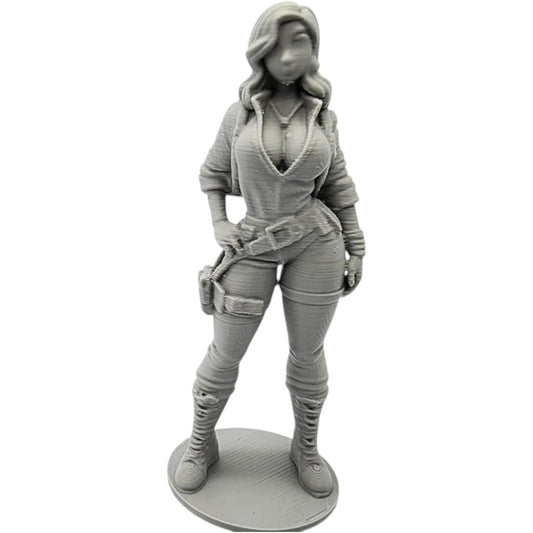 Female Mechanic Figurine – Curvy Garage Tech Statue for Display, Dioramas, and Collector Shelves – 3D Printed in Canada