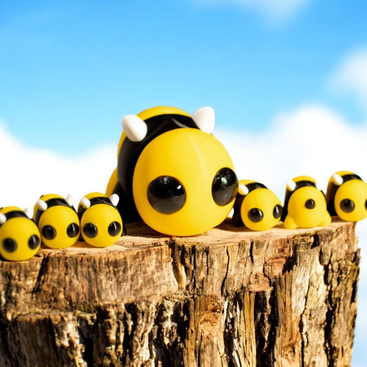 Baby Bee – 3D Printed Cute Mini | Adorable Collectible | Made in Canada | Available in Packs of 5, 10, 50, or 100