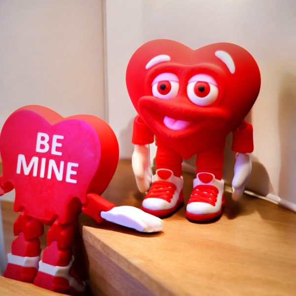 Articulated Herbert The Heart Figurine – Fun 3D Printed Valentine’s Day Gift – Unique Desk Decor for Teens and Adults – 3D Printed in Canada