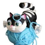 Articulated Kitten Figurine – Playful Desk Collectible for Teens & Adults – Decorative Display & Collectible