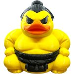 Sumo Duck Figurine – Funny Collectible Muscle Duck Sculpture for Desk or Shelf Display – Bold Japanese Sumo-Inspired Rubber Duck Décor for Home or Office