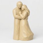 Wood Carved Everlasting Love Collectible Figurine in White Oak Finish - 3D Printed in Canada (White Oak)