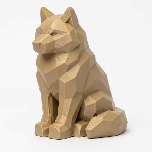 Figurine de loup gris sculpté façon bois