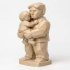 Figurine père portant son enfant
