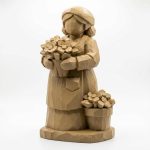 Wood Carved-Like Florist Figurine - Unique Desk Decor for Adults - Artisan Aesthetic 3D Printed in Canada - 3D Printed in Canada (Classic Birch)