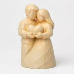 Wood-Carved-Like Couple Holding Heart Figurine in White Oak Finish - 3D Printed in Canada (White Oak)