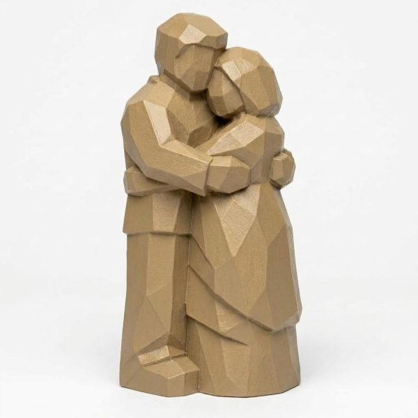Couple enlacé façon bois sculpté