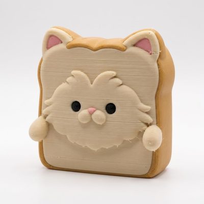 Persian Cat Toast Collectible Figurine - Unique Desk Decor for Cat Lovers – 3D Printed in Canada