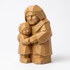 Figurine d'aîné sculptée façon bois
