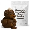 Ensemble figurine gâteau au chocolat fondant