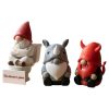 Ensemble de figurines de gnomes gothiques