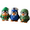 Ensemble varié de figurines de pingouin