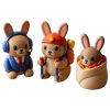 Ensemble de figurines lapin commentateur sportif